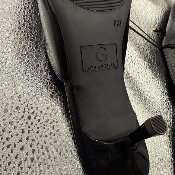 GBG Los Angeles Women's Size 8.5 Glossy Black Lace-Up Mules  New - Picture 5 of 6